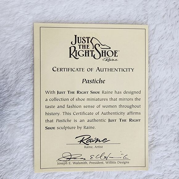 📽️ Pastiche- Just The Right Shoe Sculpture. Mint Condition. COA includes Box - Picture 6 of 6